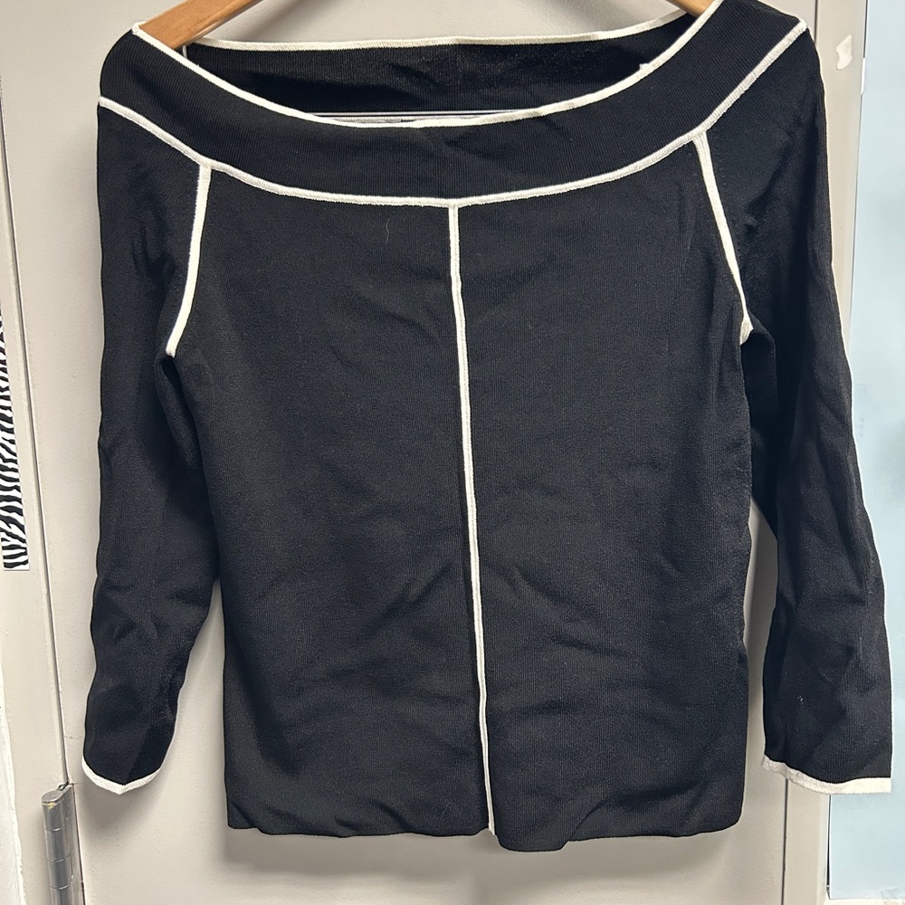 Cable & Gauge Black Top with White Trim